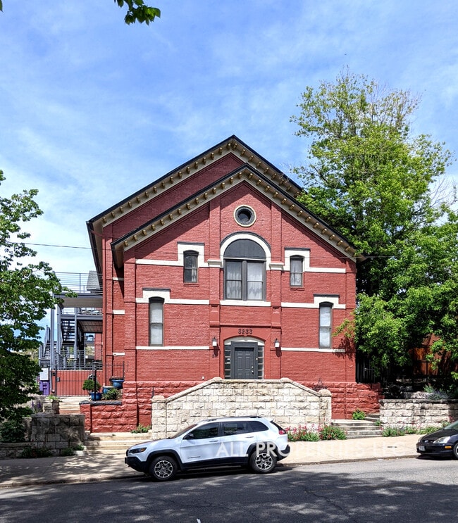 Primary Photo - 3233 Osage St