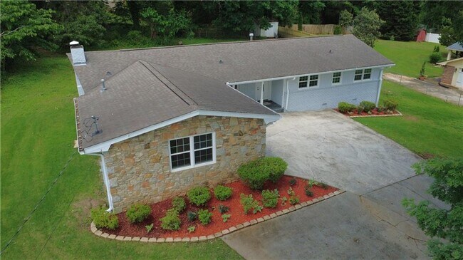 Building Photo - 2251 S Hairston Rd