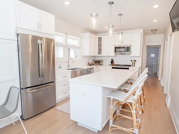 Building Photo - 22 N Madison Ave