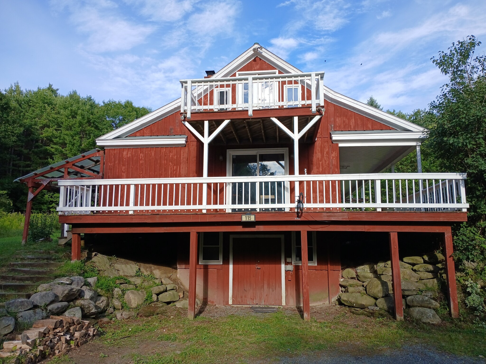 West facing porch and balcony - 115 Delta Dr