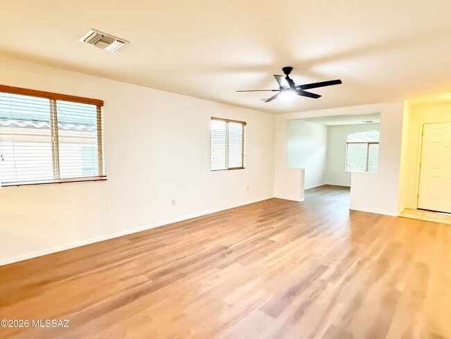 Building Photo - 4689 W Cepa Ln