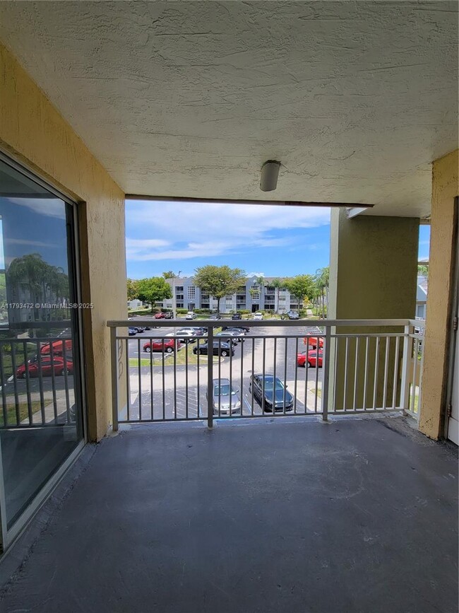 Building Photo - 8600 SW 212th St