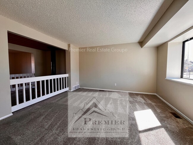 Building Photo - 806 London Green Way