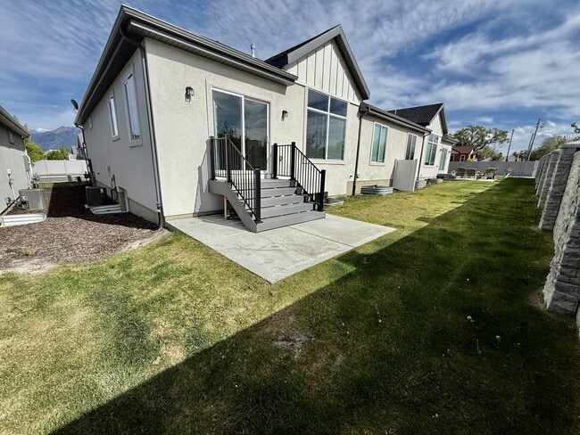 Building Photo - 7646 S Waverly Hls Ln