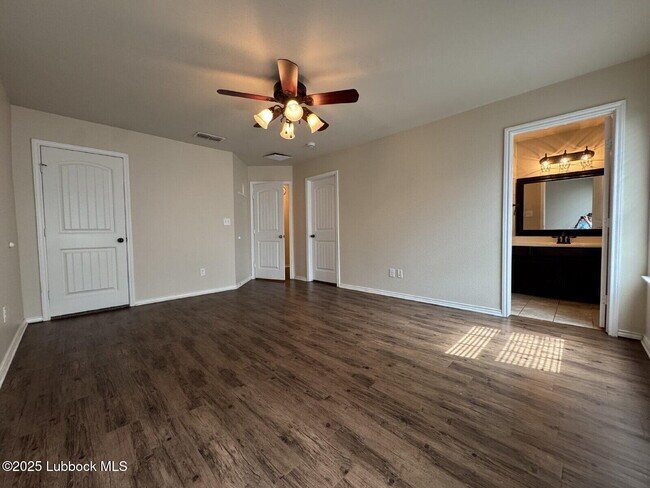Building Photo - 9312 Quitman Ave