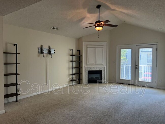 Building Photo - 5002 Hunters Trail