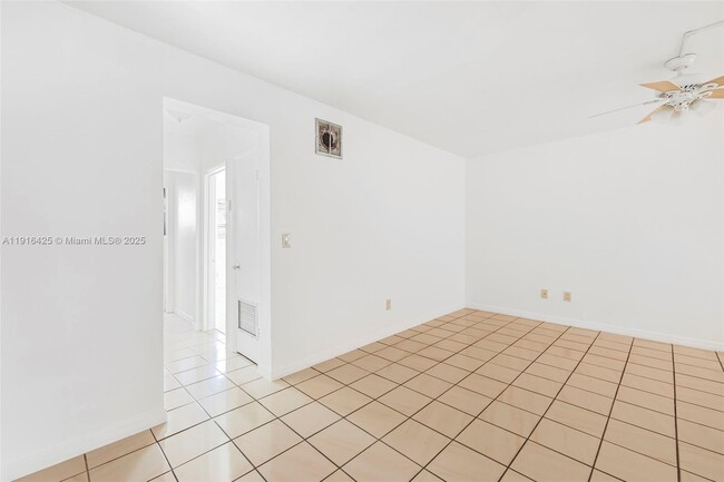 Building Photo - 5730 NW 38th St