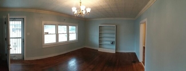 Primary Photo - 25 Woodrow Ave