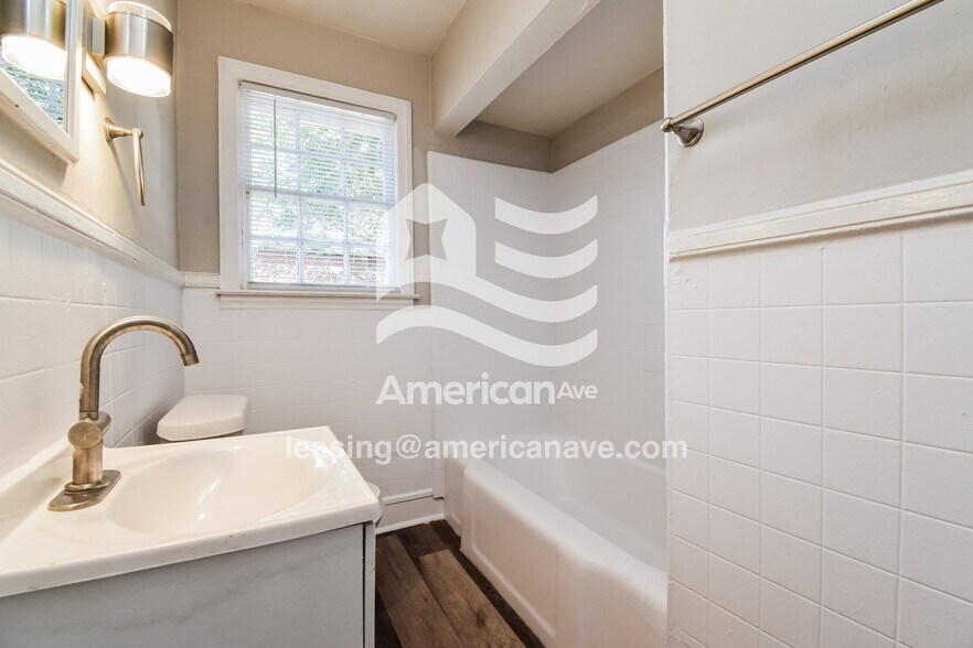 Building Photo - 2035 7th St