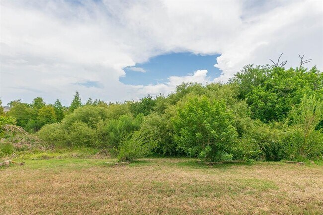 Building Photo - 515 Vista Ridge Dr