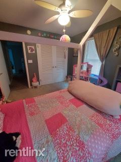 Building Photo - 3 br, 1.5 bath House - 1595 Coolidge Ave 1...