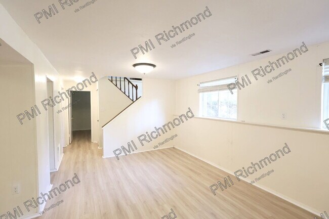 Building Photo - 9311 Classic Rd