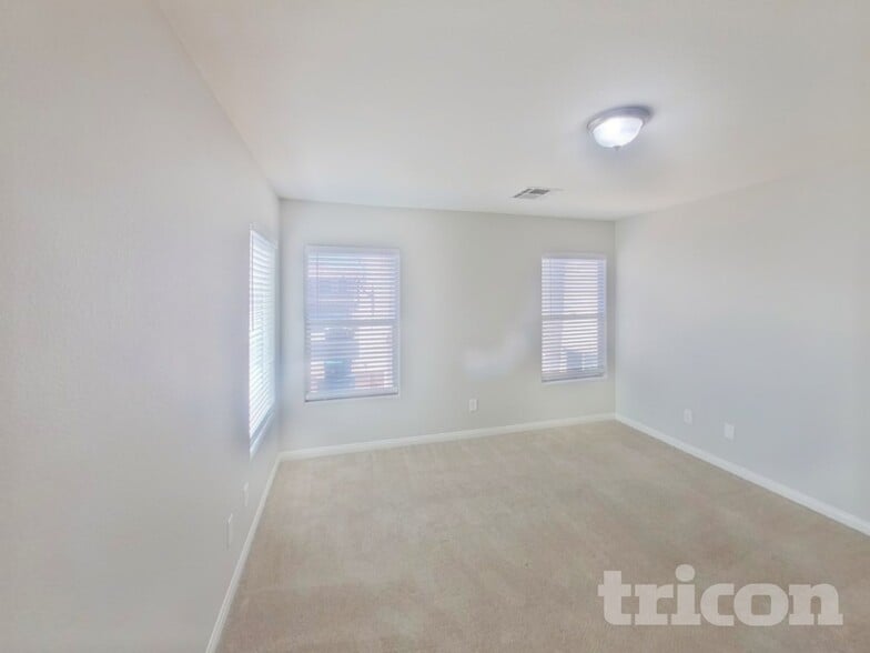 Building Photo - 697 Wallington Estate St