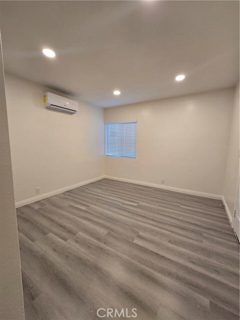 Building Photo - 422 W Graves Ave