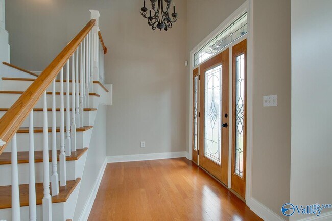 Building Photo - 3017 Brunswick Cir SE