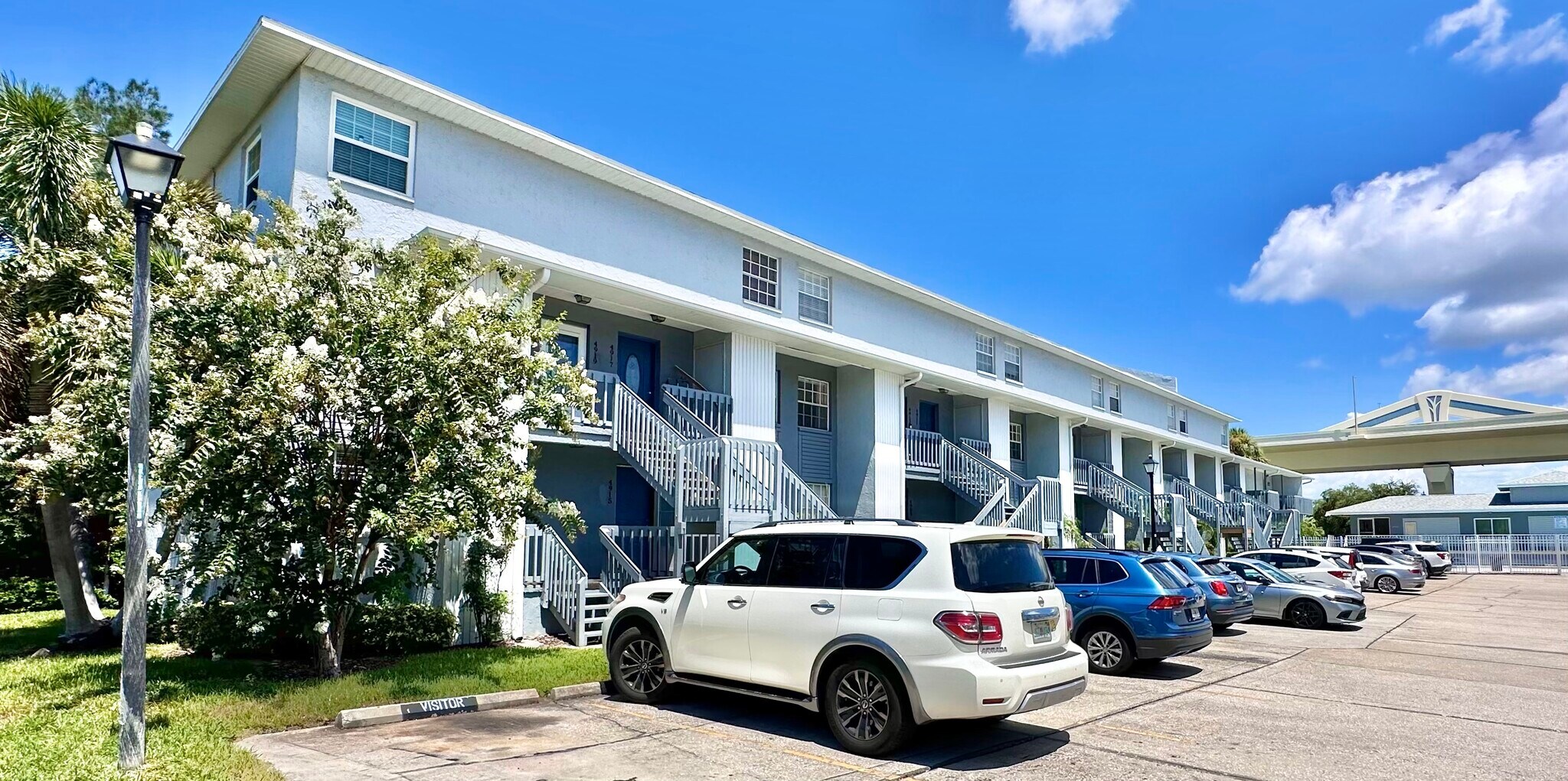 Building - 4915 W McElroy Ave