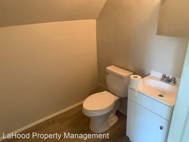 Building Photo - 3 br, 2 bath House - 2802 W Seibold st