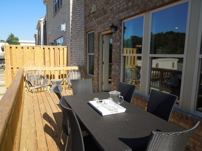 Building Photo - 2491 Ashford Oaks Dr