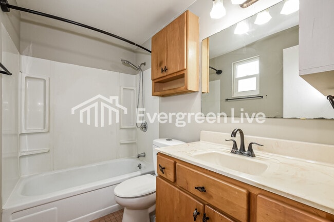 Building Photo - 2038 Keyes Ln