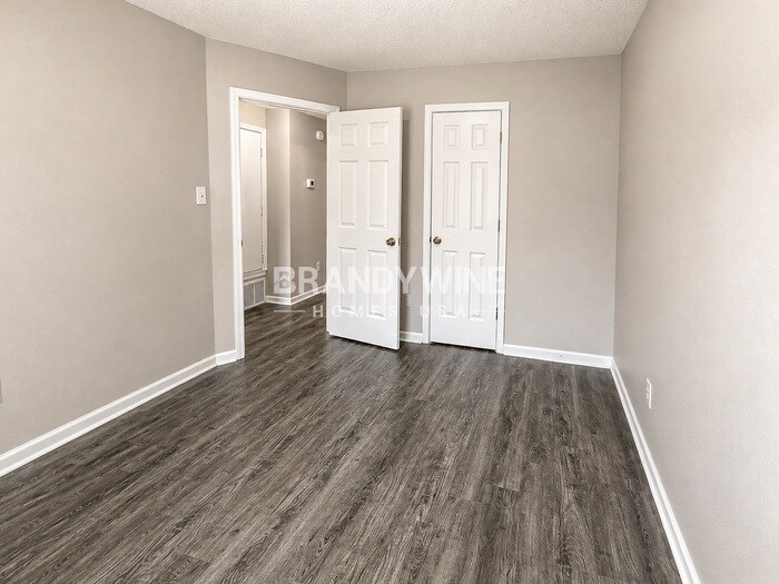 Building Photo - 5597 Blackburg Dr