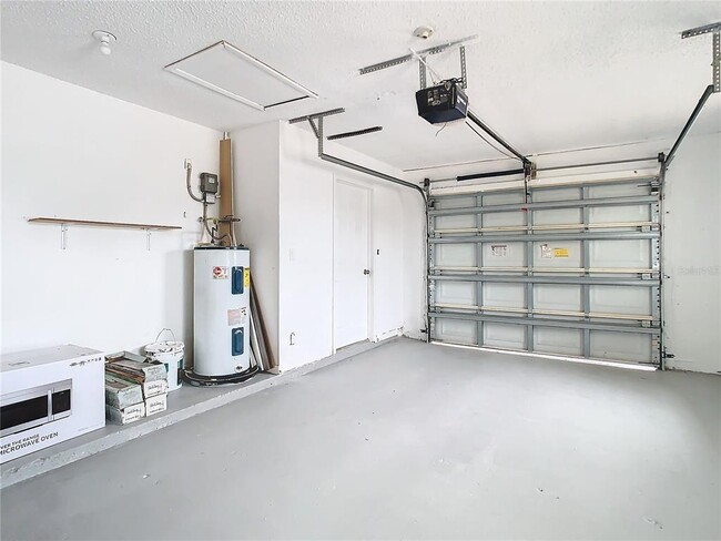 Building Photo - 1612 Fox Run Dr