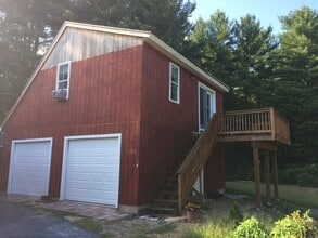 Building Photo - 27 Riverside Farm Dr