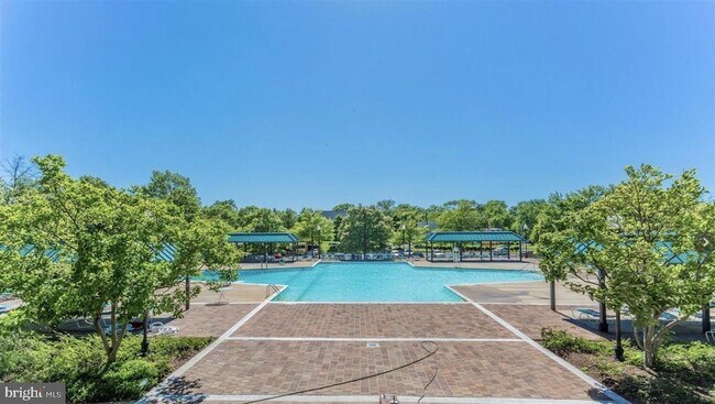 Building Photo - 5501 Seminary Rd