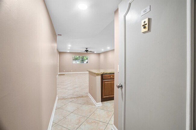 Building Photo - 22615 SW 66th Ave