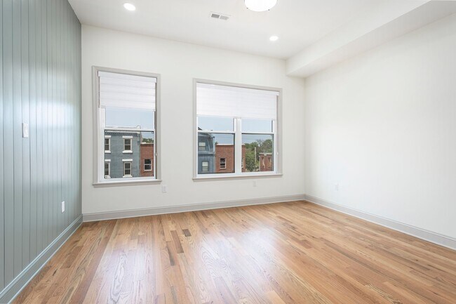 Building Photo - 3116 Clifford St