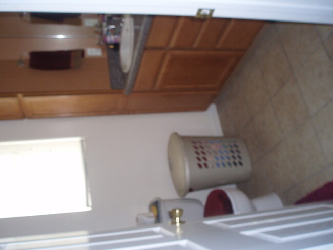 Building Photo - 4 Bedroom, 3 Bathroom Spacious Duplex