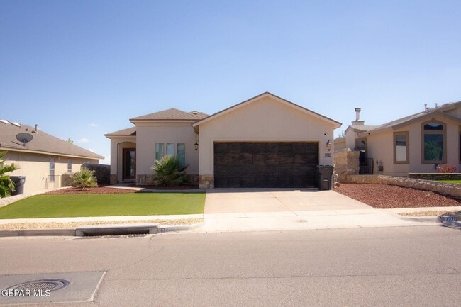 Primary Photo - 13276 Emerald Isle St