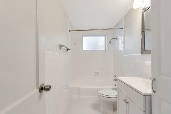 Building Photo - 1507 Pease Rd