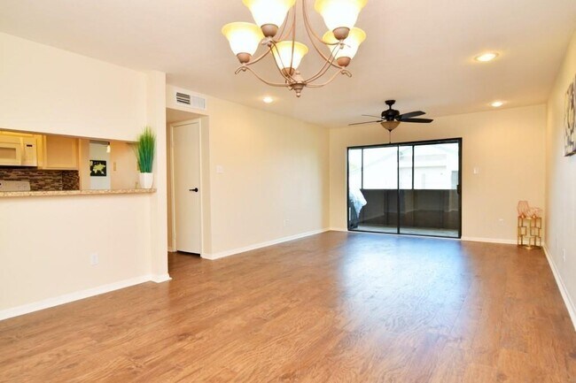 Primary Photo - 3025 Walnut Bend Ln