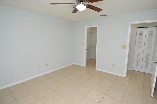 Building Photo - 10265 Gandy Blvd N