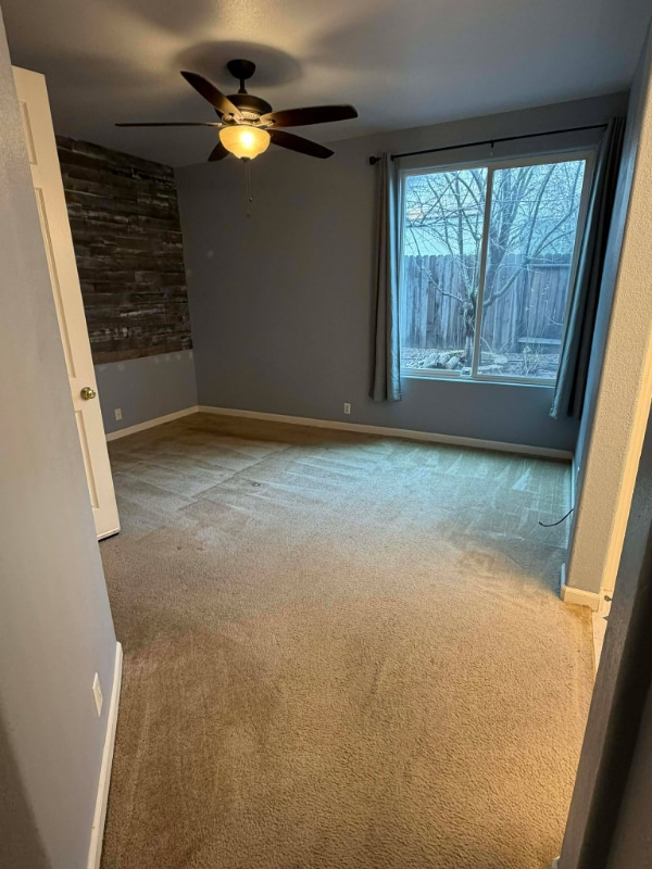 Building Photo - 6931 Loheit Way