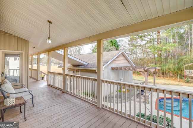 Building Photo - 300 Briarwood Rd