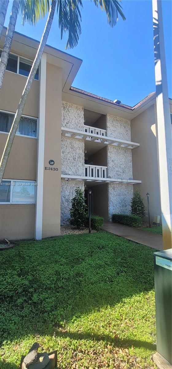 Building Photo - 7430 Miami Lakes Dr