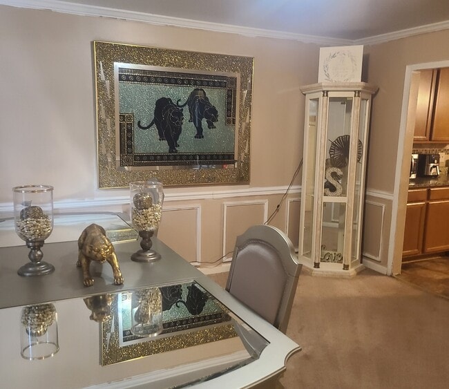 Building Photo - 3601 Edward Dr