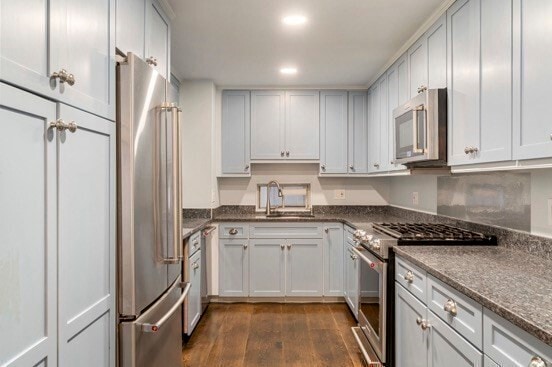 Building Photo - 49 Beacon St