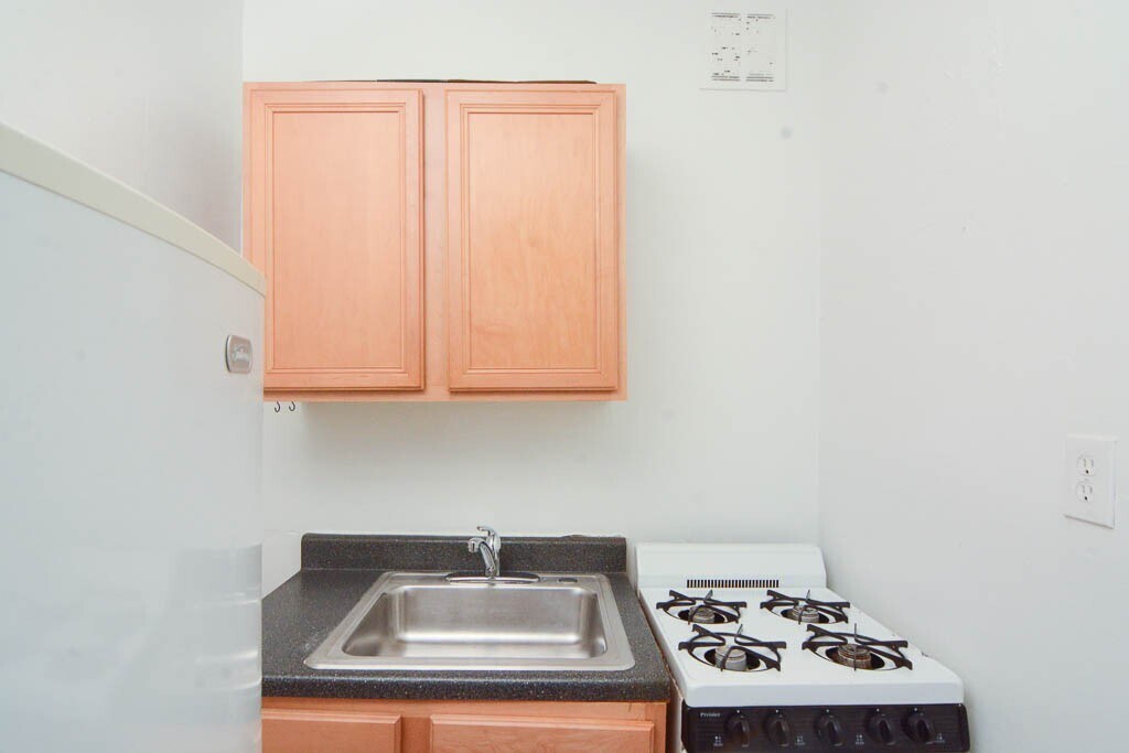 Building Photo - 4830 N Damen Ave