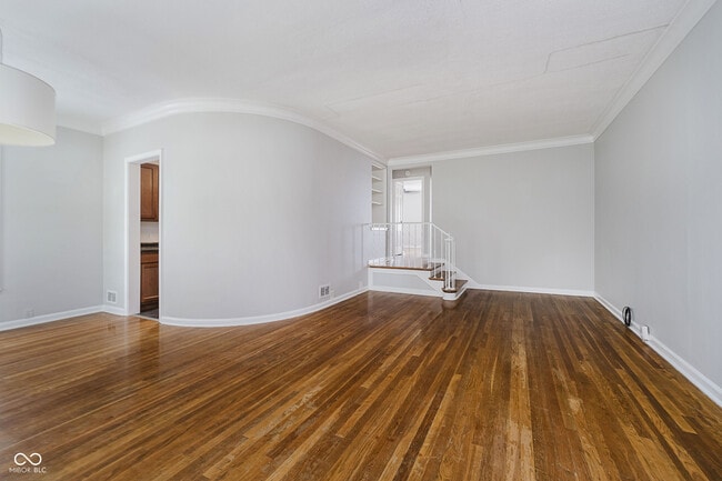 Building Photo - 3346 E Fall Creek Pkwy N Dr