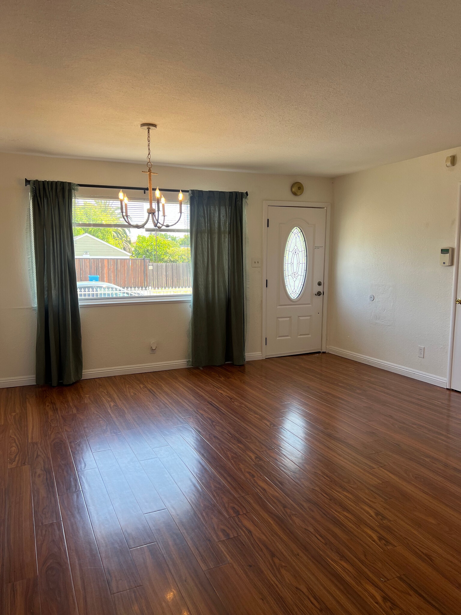 Building Photo - 217 Mendocino St