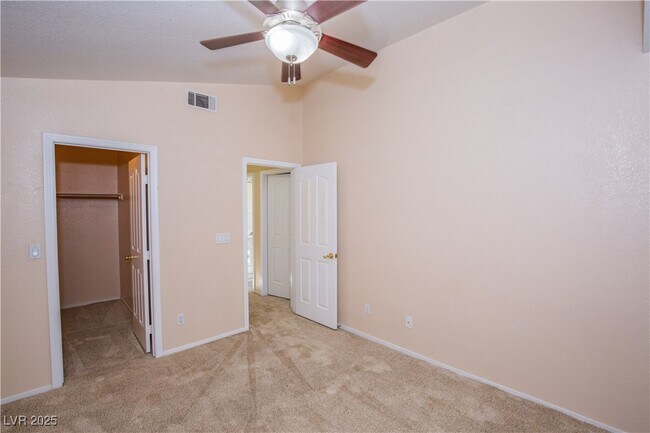 Building Photo - 7820 Paper Flower Ct