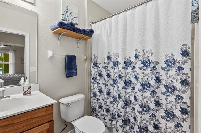 Building Photo - 100 Canopy Walk Ln