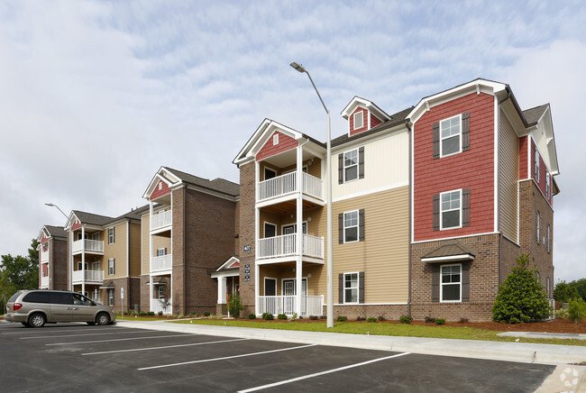 Building Photo - Glen Lake Apartments