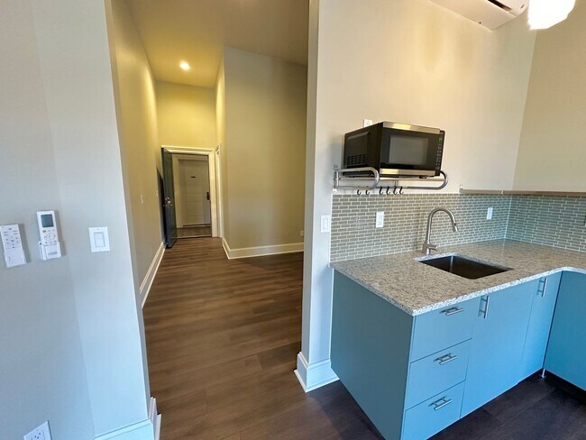 Building Photo - Modern Living with a Touch of Historic Charm