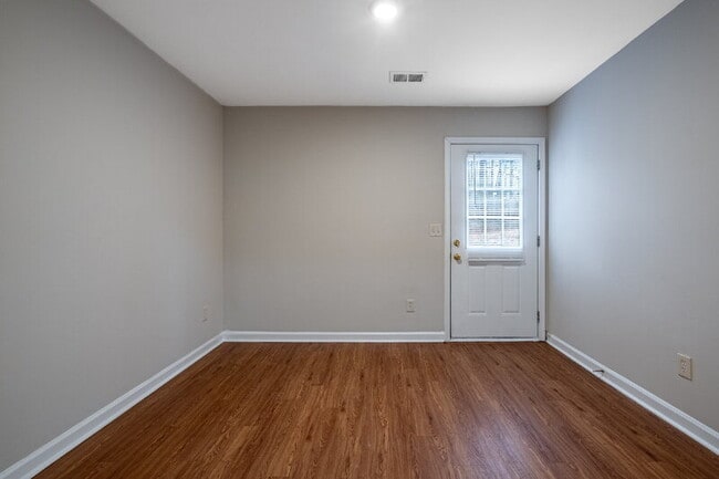 Building Photo - 114 Bentley Pkwy