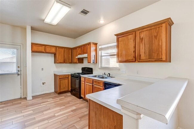 Building Photo - 2808 Southampton Way