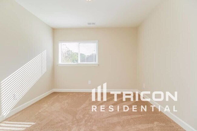 Building Photo - 2175 Cason Ln