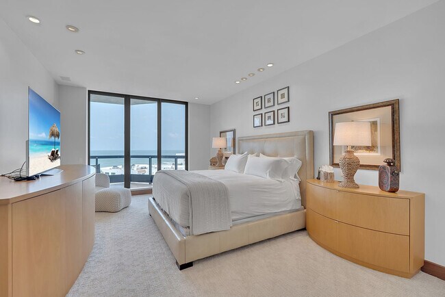 Building Photo - 1281 Gulf of Mexico Dr